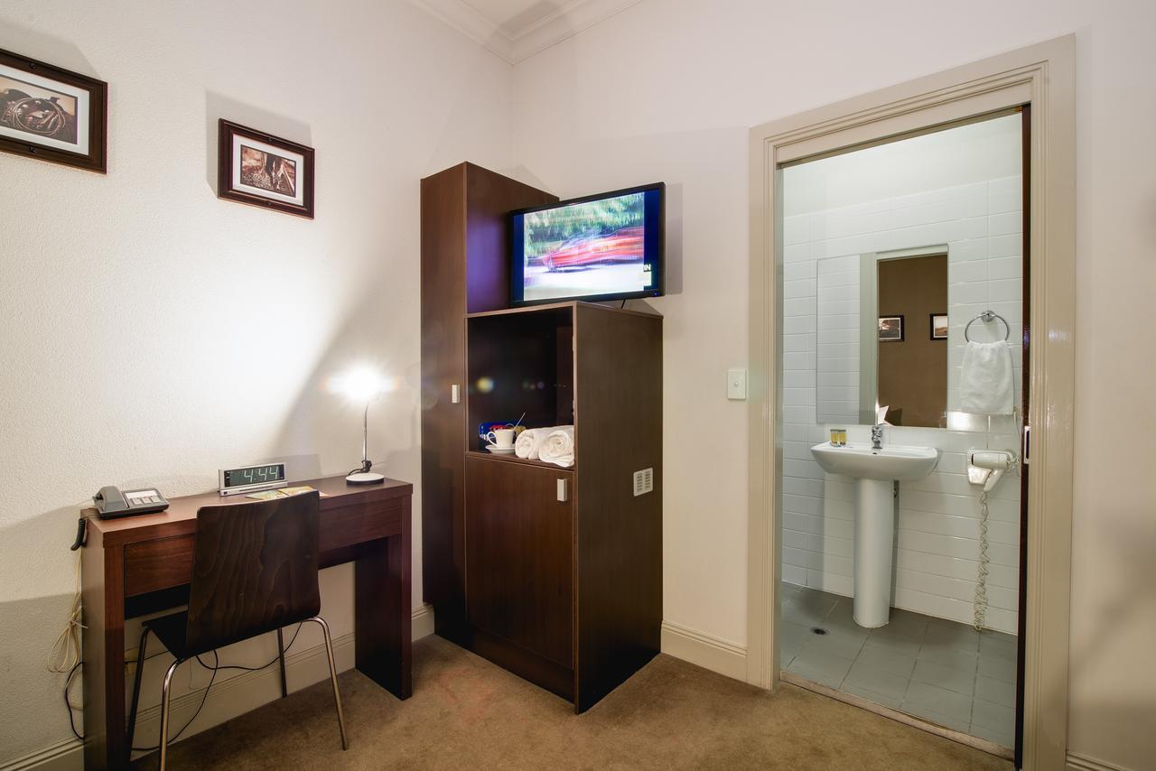 Royal Hotel Gympie Exterior photo