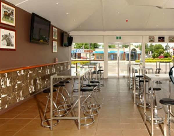 Royal Hotel Gympie Exterior photo